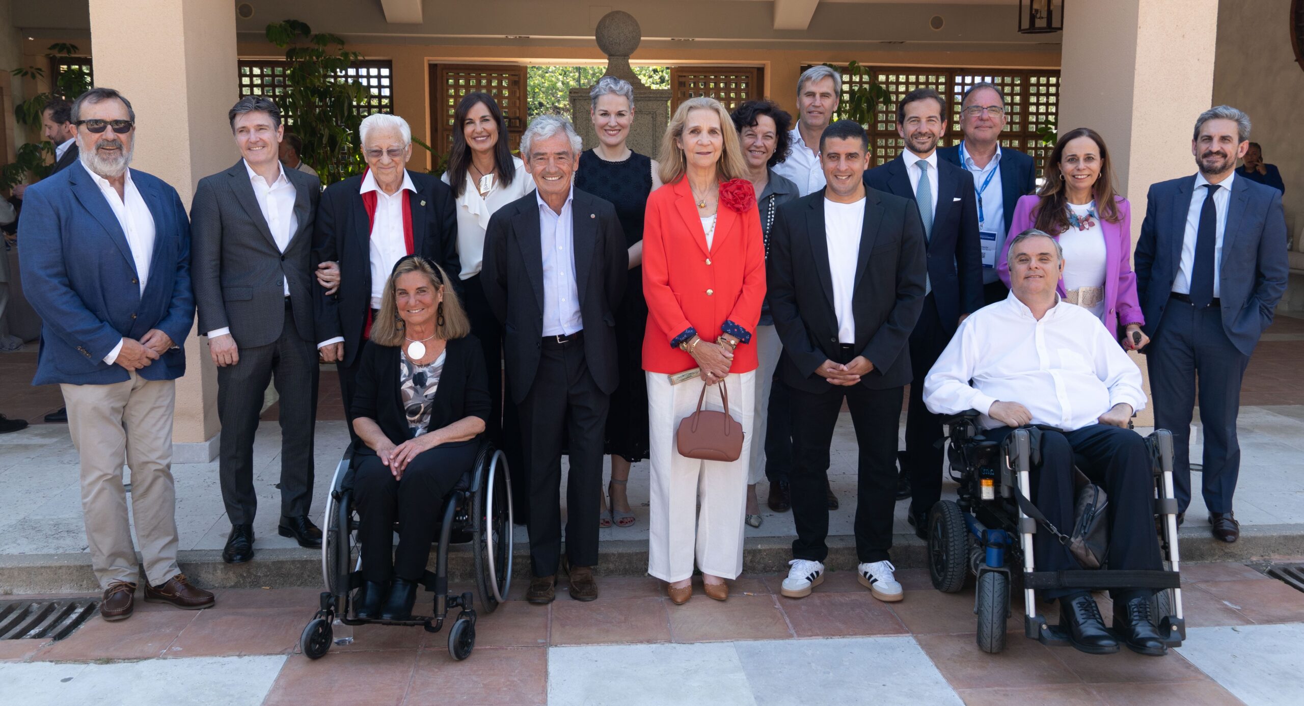 250528 ndp FOTO FAMILIA PREMIADOS